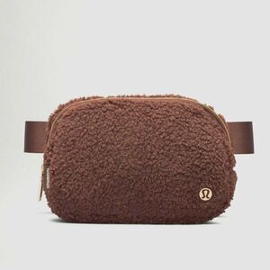 NWOT Lululemon Sherpa Fleece Everywhere Belt Bag Brown Gold Purse Crossbody 1L